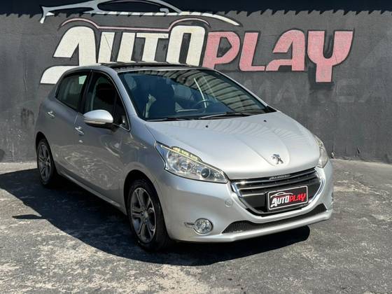 PEUGEOT 208 1.6 GRIFFE 16V FLEX 4P AUTOMÁTICO PEUGEOT 208 1.6 GRIFFE 16V FLEX 4P AUTOMÁTICO